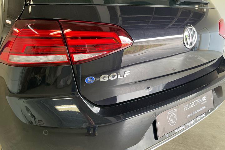 Sort VW e-Golf VII fra 2020