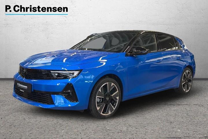 Blå Opel Astra-e fra 2024