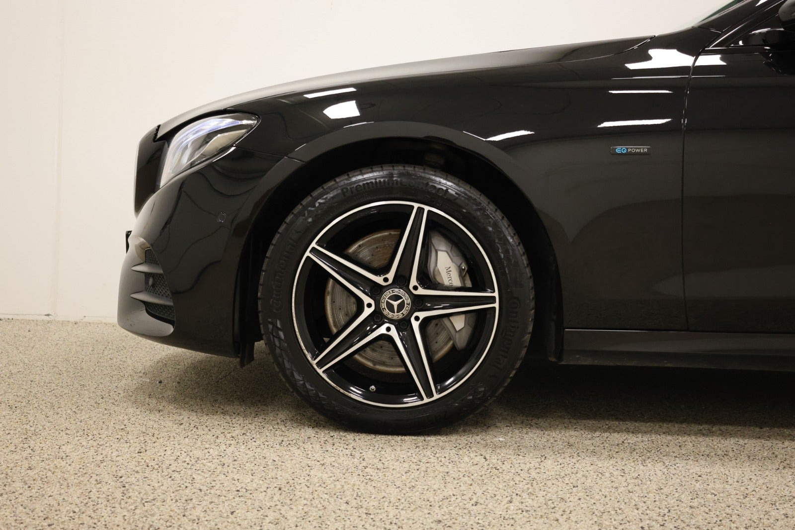 Sort Mercedes E300 de fra 2019