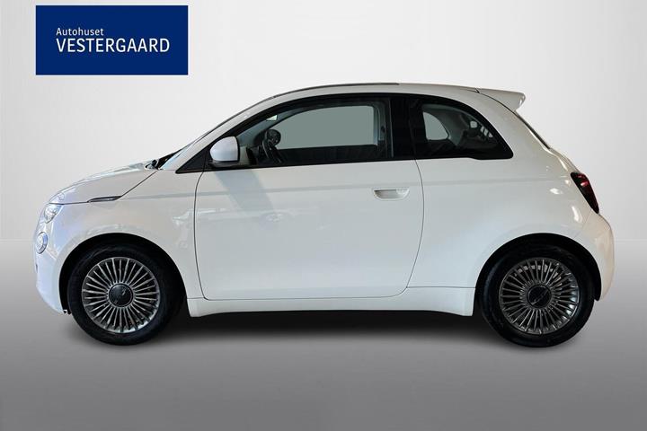 Hvid Fiat 500e fra 2022