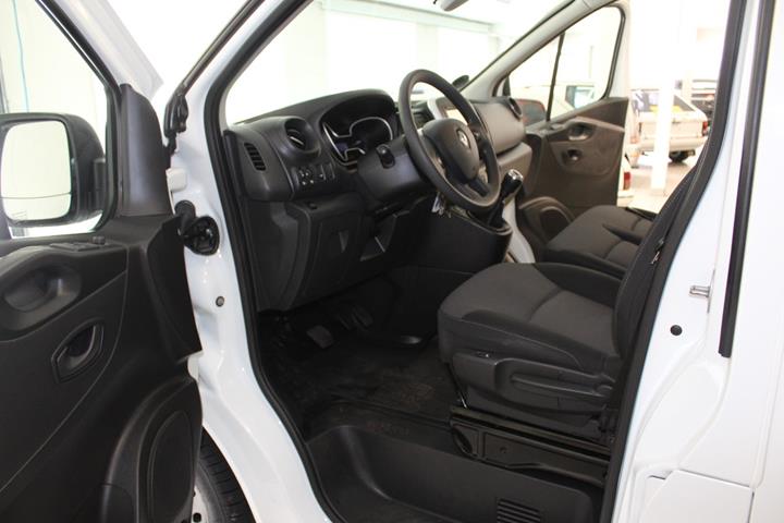 Hvid Renault Trafic T29 fra 2019