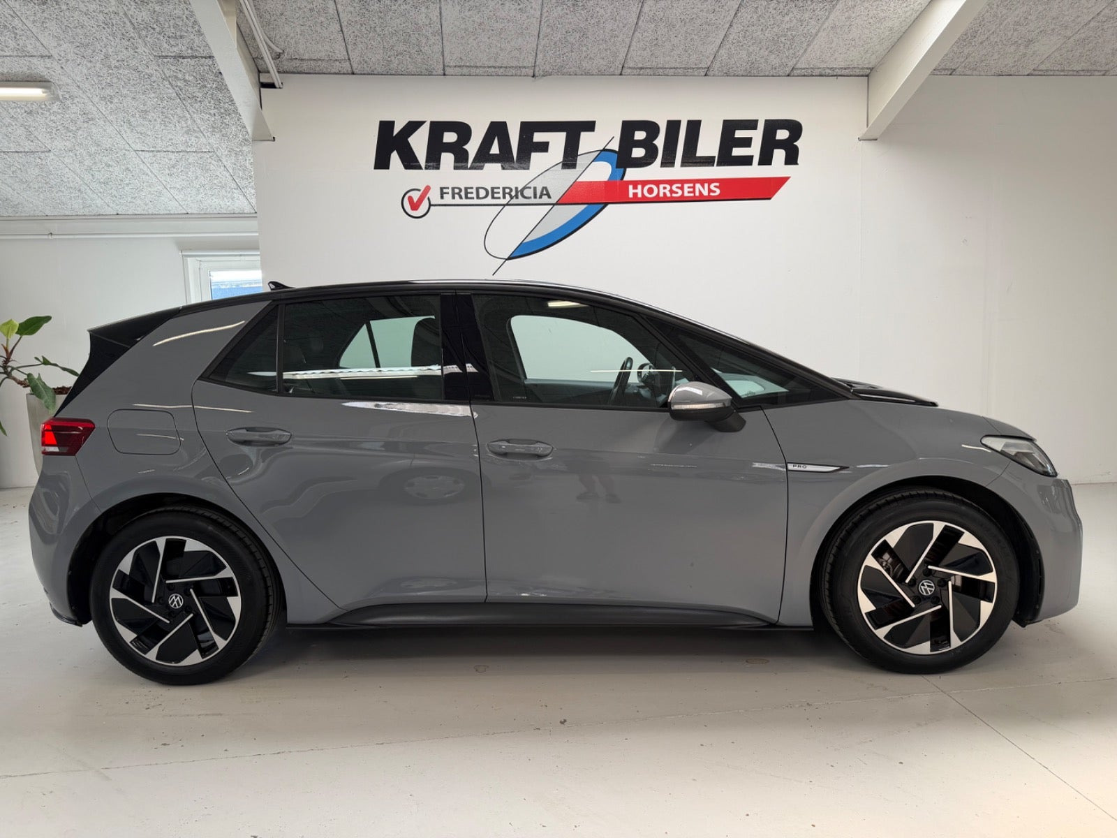 Grå VW ID.3 fra 2023