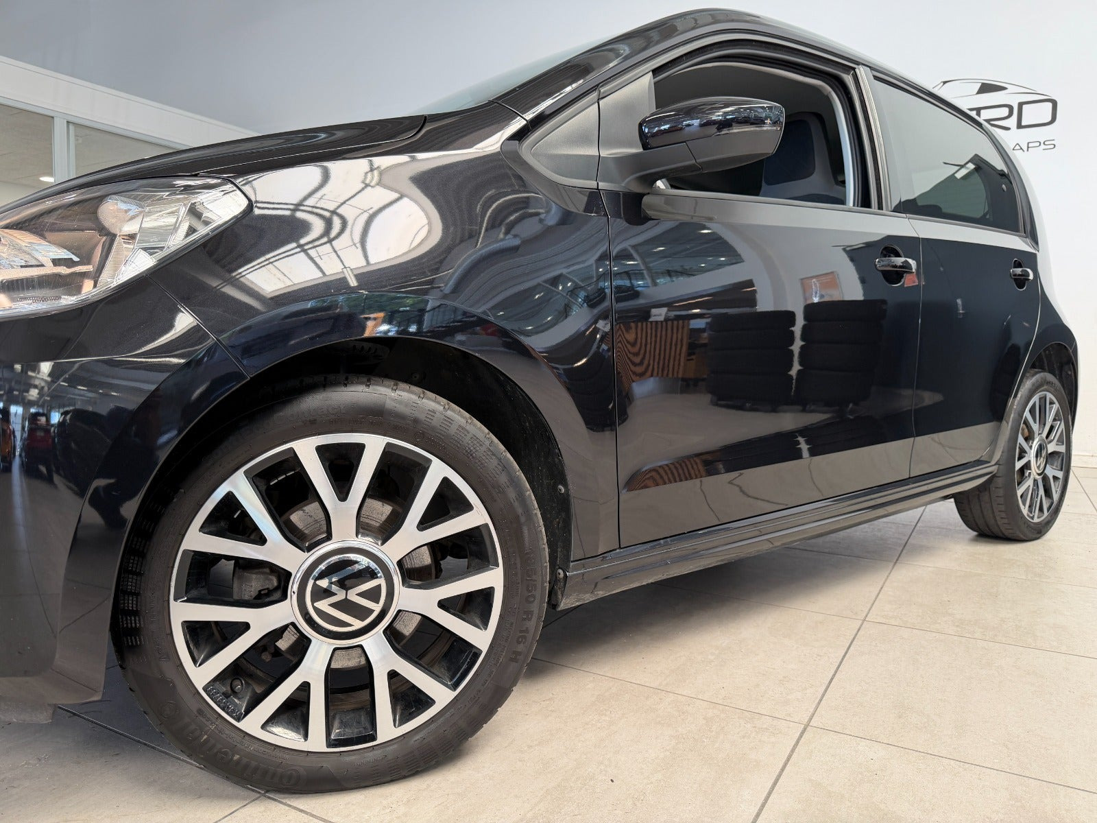 Sort VW E-UP! fra 2023
