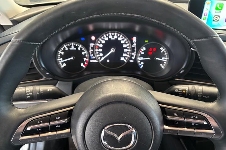 Hvid Mazda CX-30 fra 2019