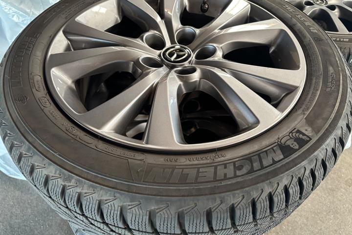 Hvid Mazda CX-30 fra 2019