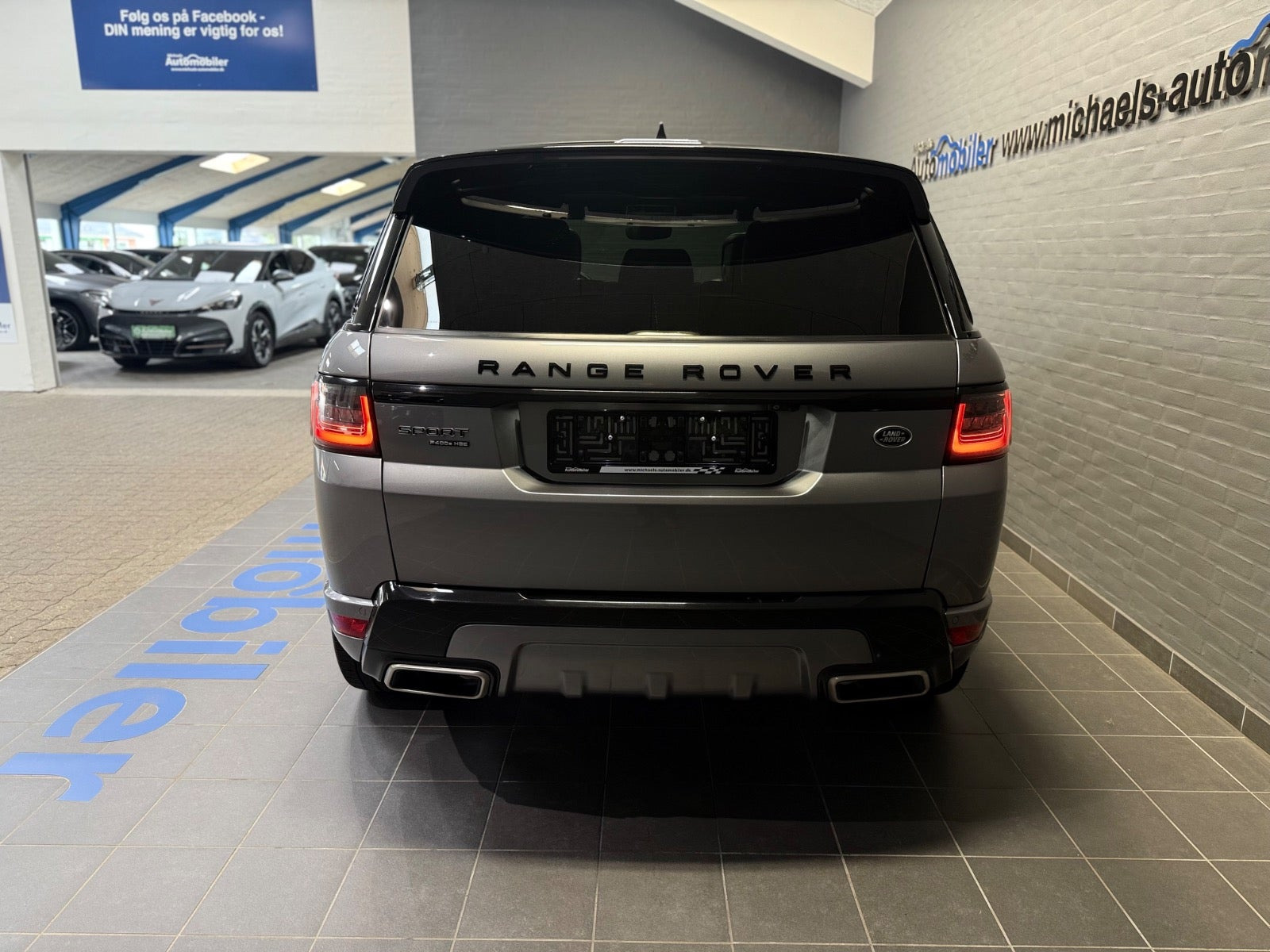 Grå Land Rover Range Rover sport fra 2021