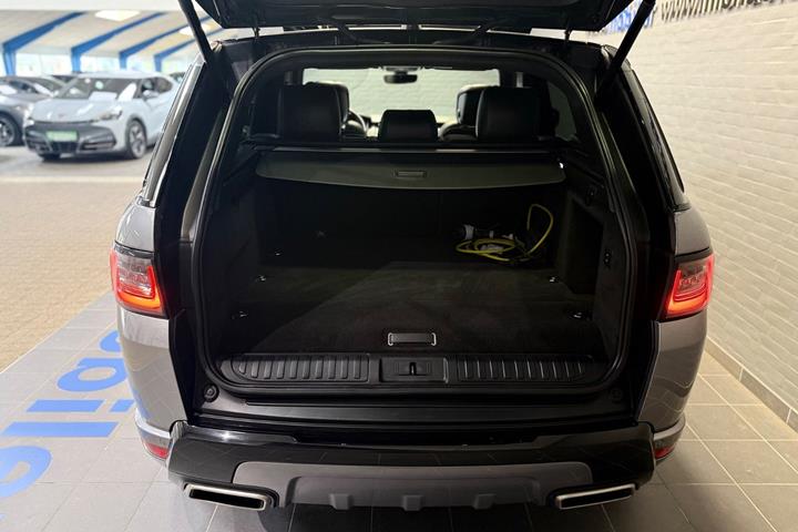Grå Land Rover Range Rover sport fra 2021