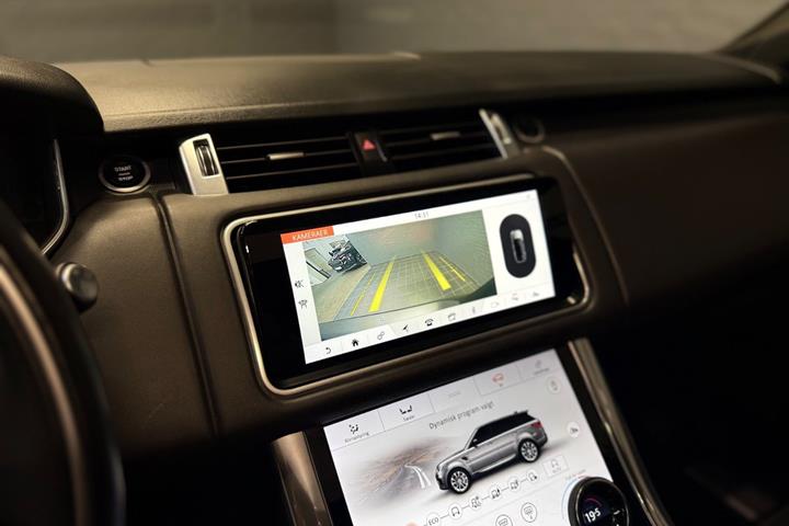 Grå Land Rover Range Rover sport fra 2021