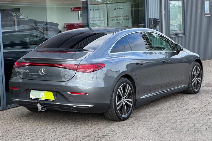 Grå Mercedes EQE350+ fra 2022