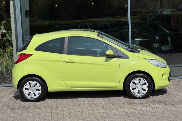 Grøn Ford Ka fra 2010
