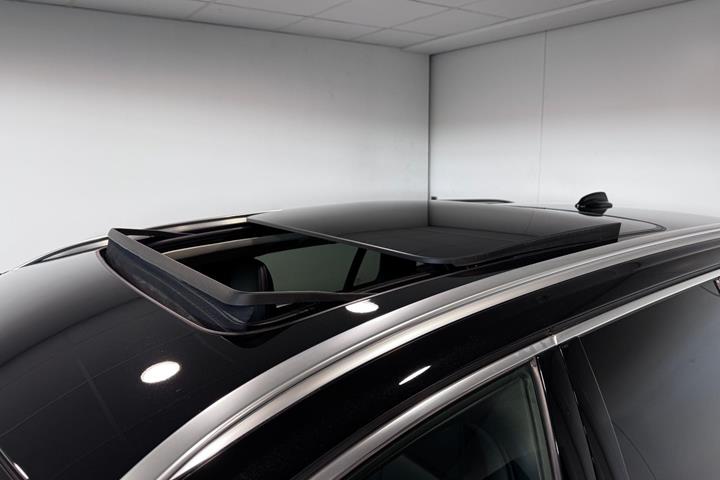 Sort Volvo V60 fra 2022
