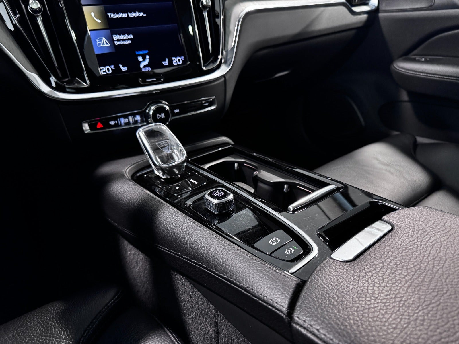 Sort Volvo V60 fra 2022