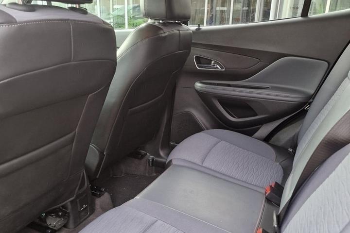 Sort Opel Mokka fra 2015