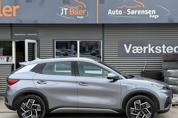 Grå BYD Atto 3 fra 2023