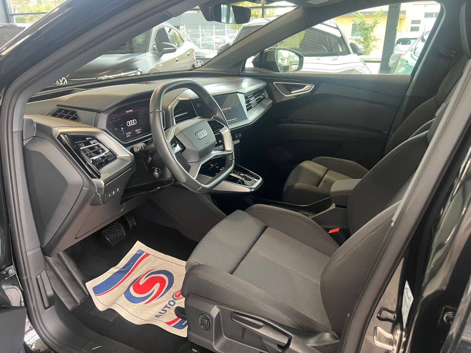 Sort Audi Q4 e-tron fra 2025