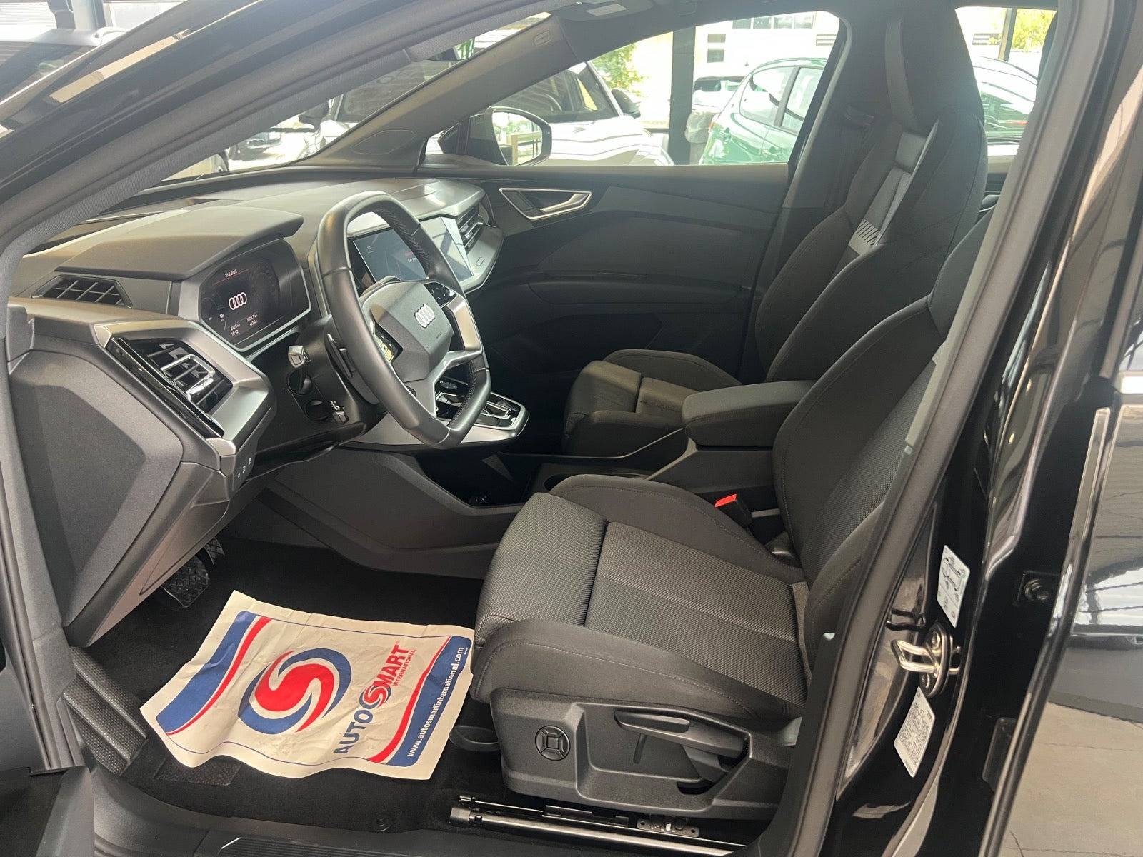 Sort Audi Q4 e-tron fra 2025