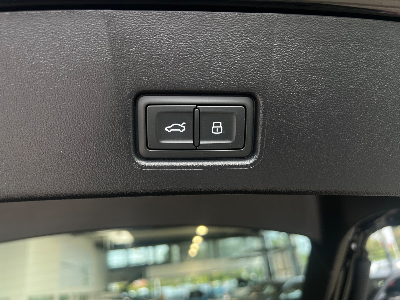 Sort Audi Q4 e-tron fra 2025