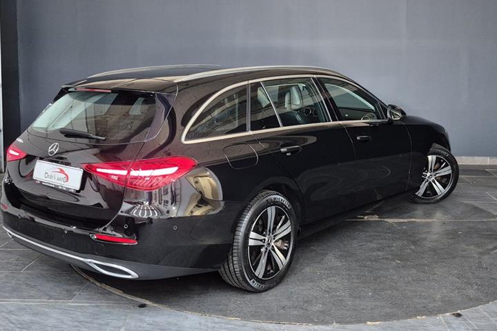 Sort Mercedes C300 e fra 2022