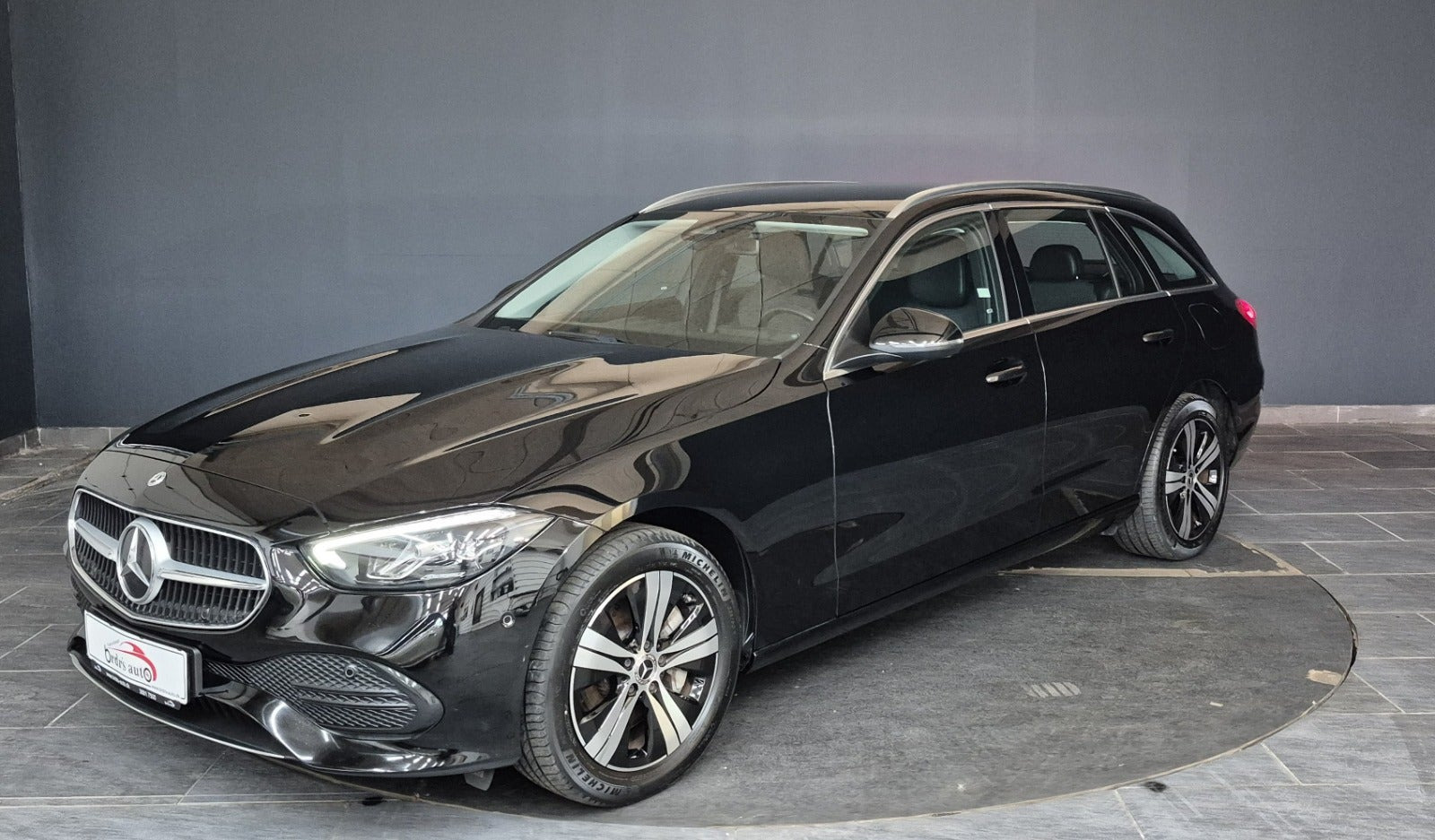 Sort Mercedes C300 e fra 2022