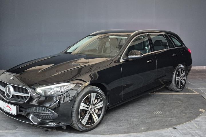 Sort Mercedes C300 e fra 2022
