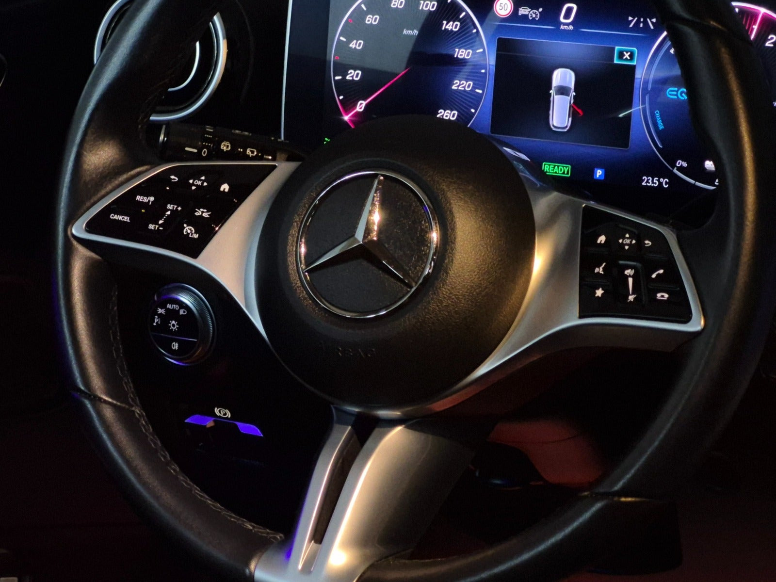 Sort Mercedes C300 e fra 2022