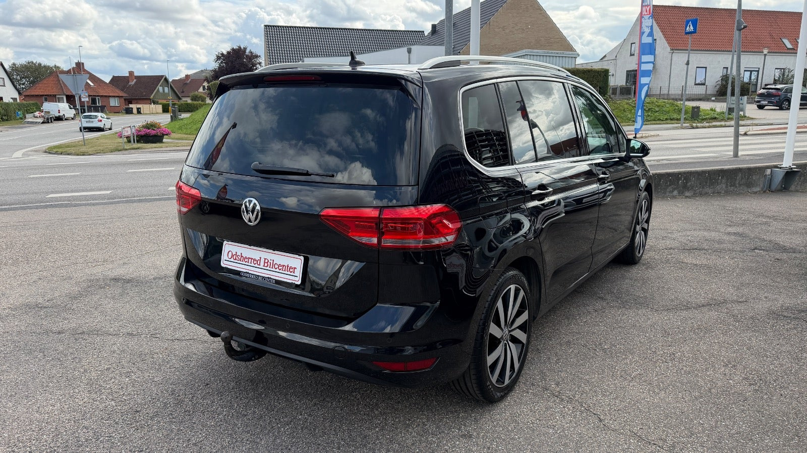 Sort VW Touran fra 2020