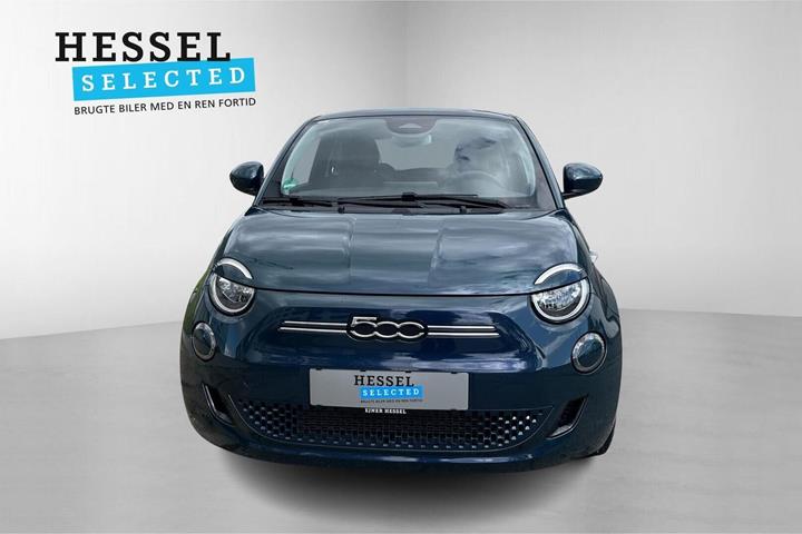 Grøn Fiat 500e fra 2023