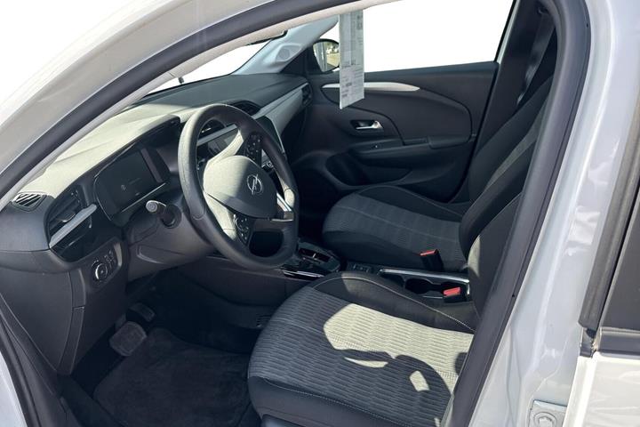 Hvid Opel Corsa-e fra 2023