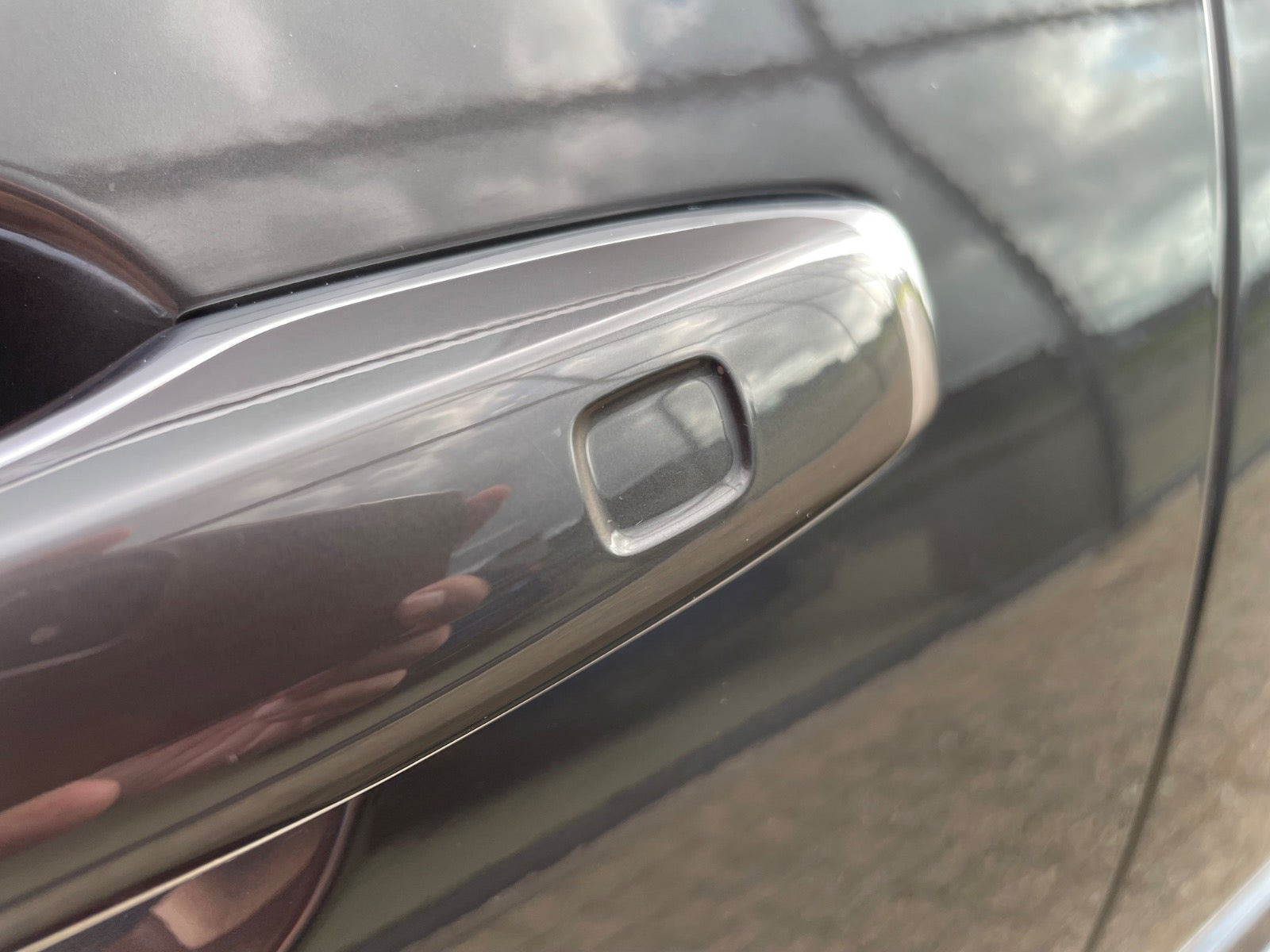 Grå Volvo V90 fra 2022