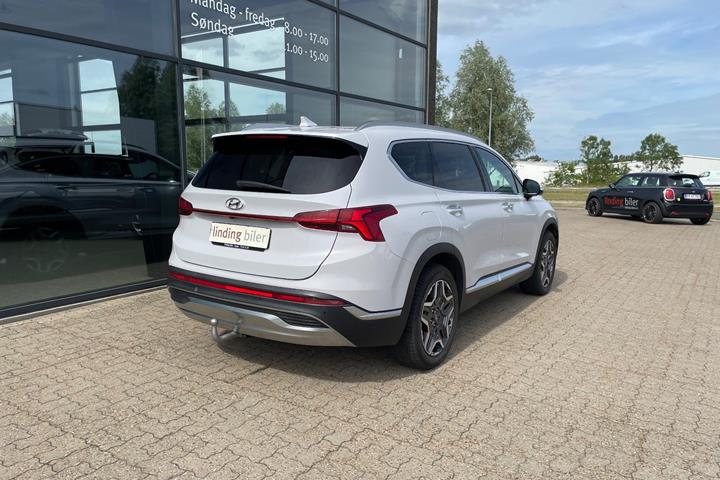 Hvid Hyundai Santa Fe fra 2021