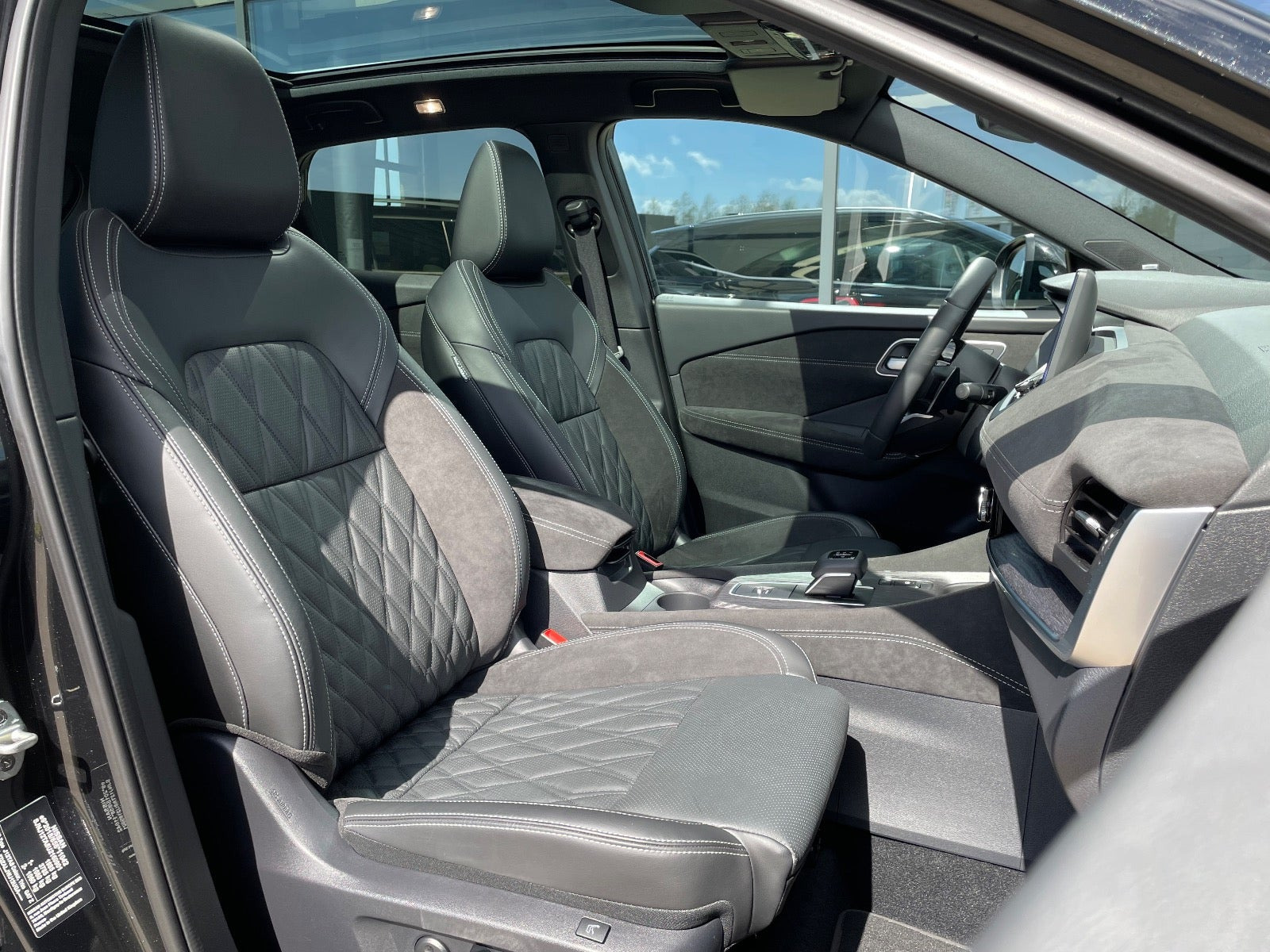 Sort Nissan Qashqai fra 2024