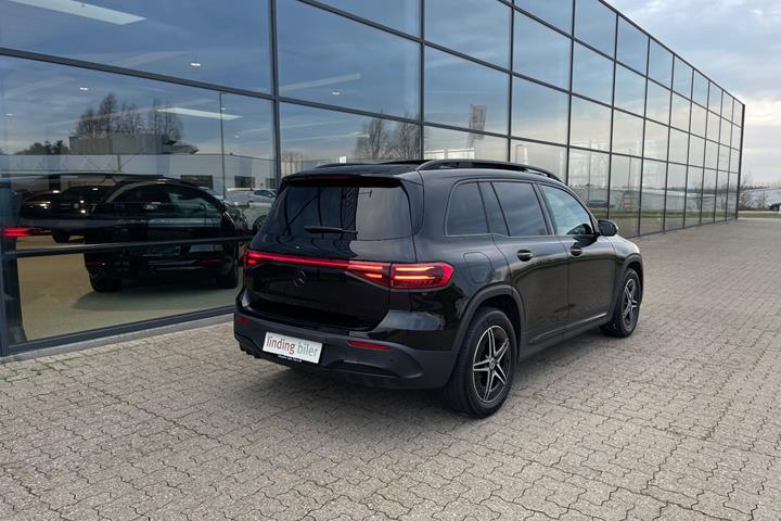 Sort Mercedes EQB250+ fra 2025