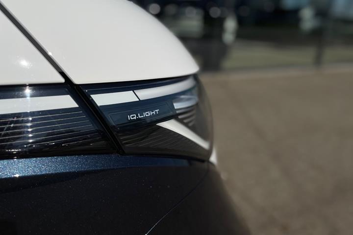 Blå VW ID.Buzz fra 2024