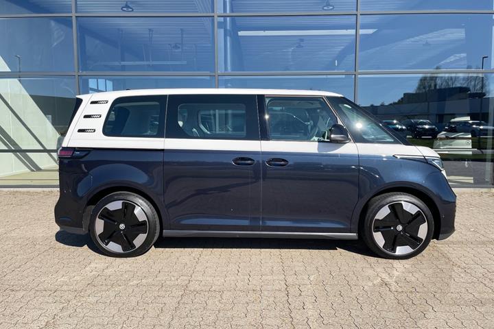 Blå VW ID.Buzz fra 2024