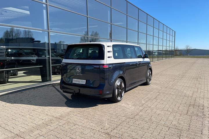 Blå VW ID.Buzz fra 2024