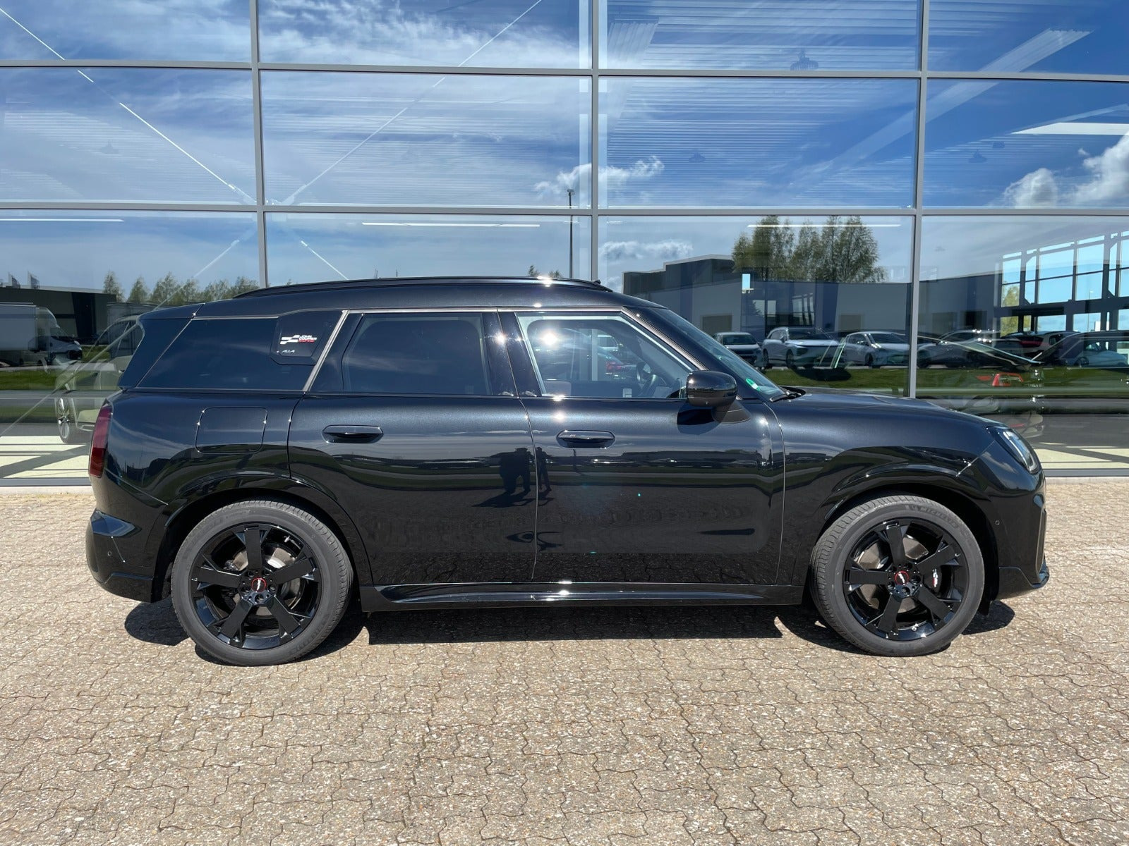 Sort Mini Countryman SE fra 2024