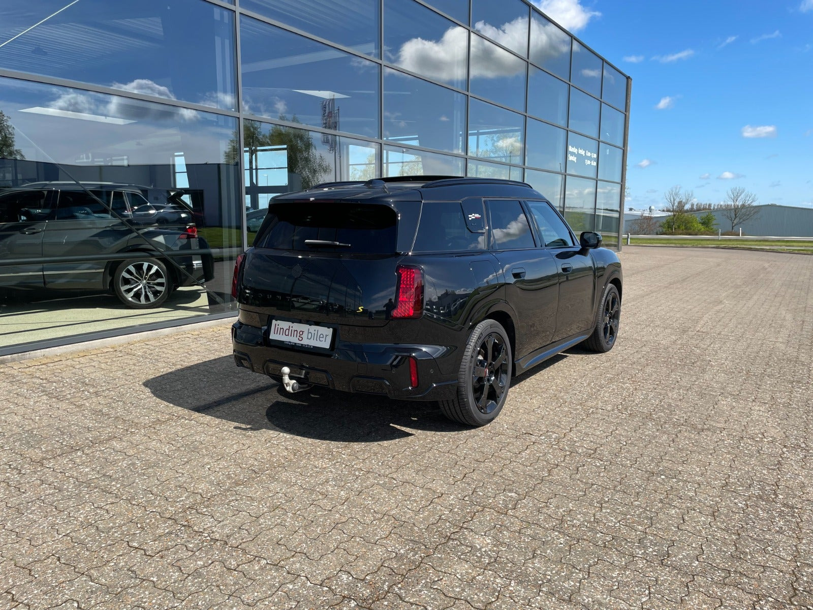 Sort Mini Countryman SE fra 2024