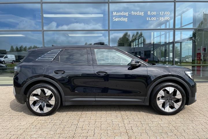 Sort Ford Explorer fra 2025