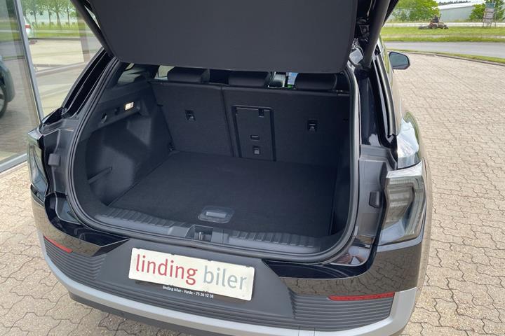Sort Ford Explorer fra 2025
