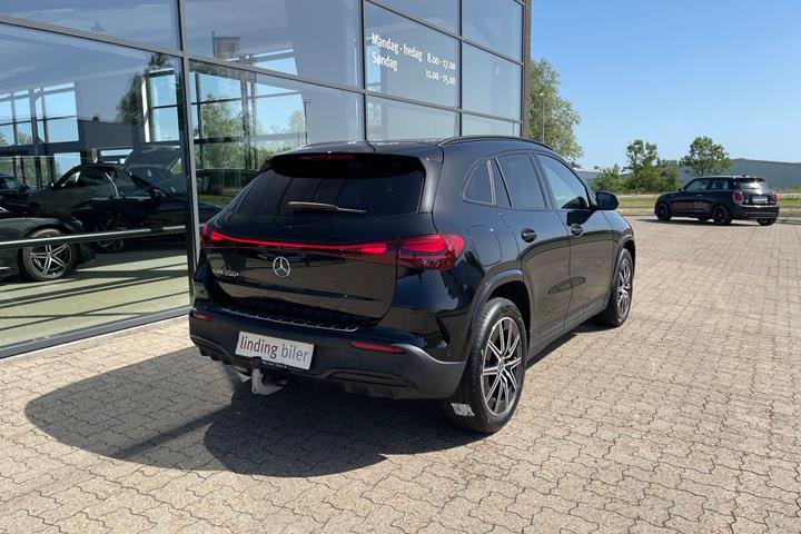 Sort Mercedes EQA250+ fra 2026