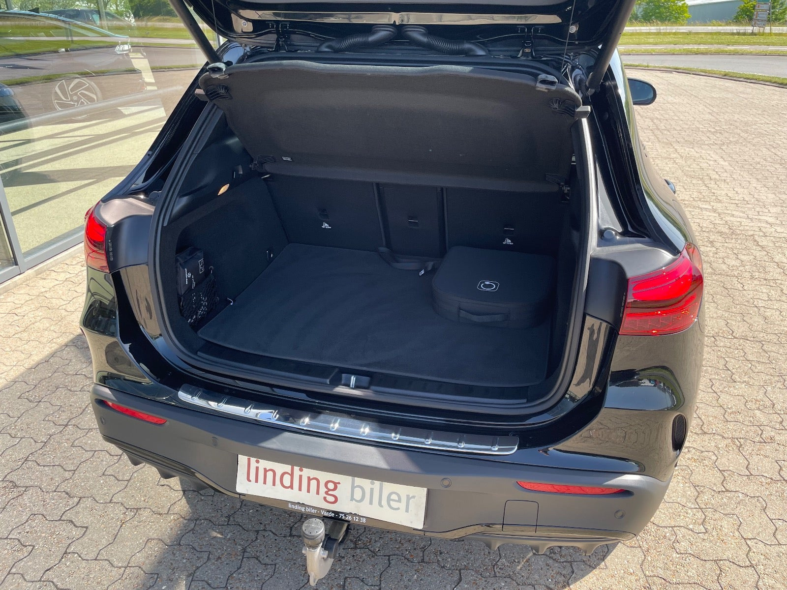 Sort Mercedes EQA250+ fra 2026