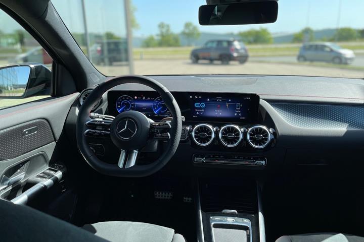 Sort Mercedes EQA250+ fra 2026