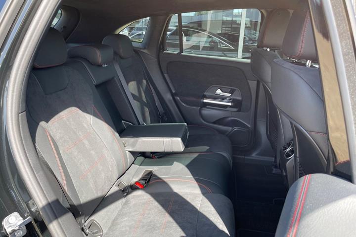 Sort Mercedes EQA250+ fra 2026