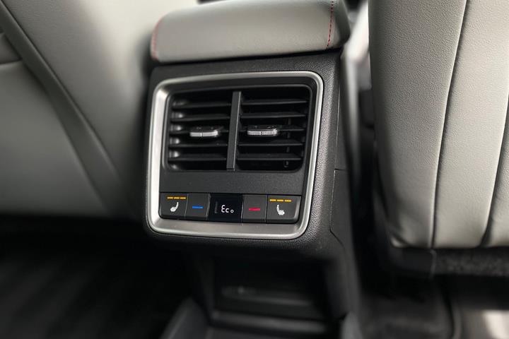 Grå Skoda Elroq fra 2025