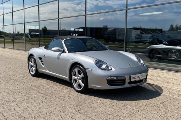 Sølv Porsche Boxster S fra 2006