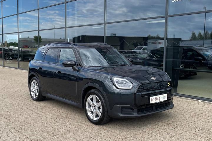 Grå Mini Countryman SE fra 2025