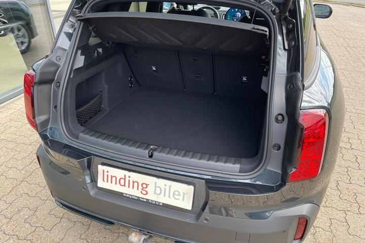 Grå Mini Countryman SE fra 2025