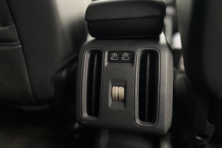 Grå Mini Countryman SE fra 2025