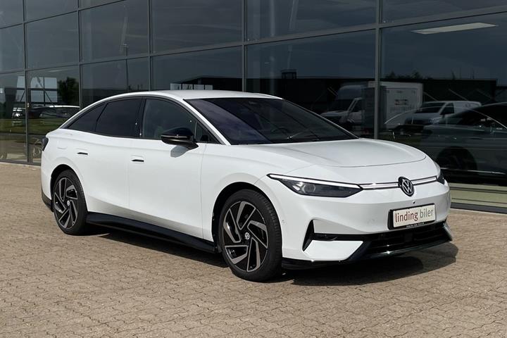 Hvid VW ID.7 fra 2025