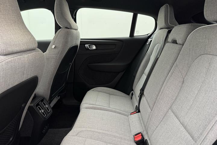 Grøn Volvo C40 fra 2023